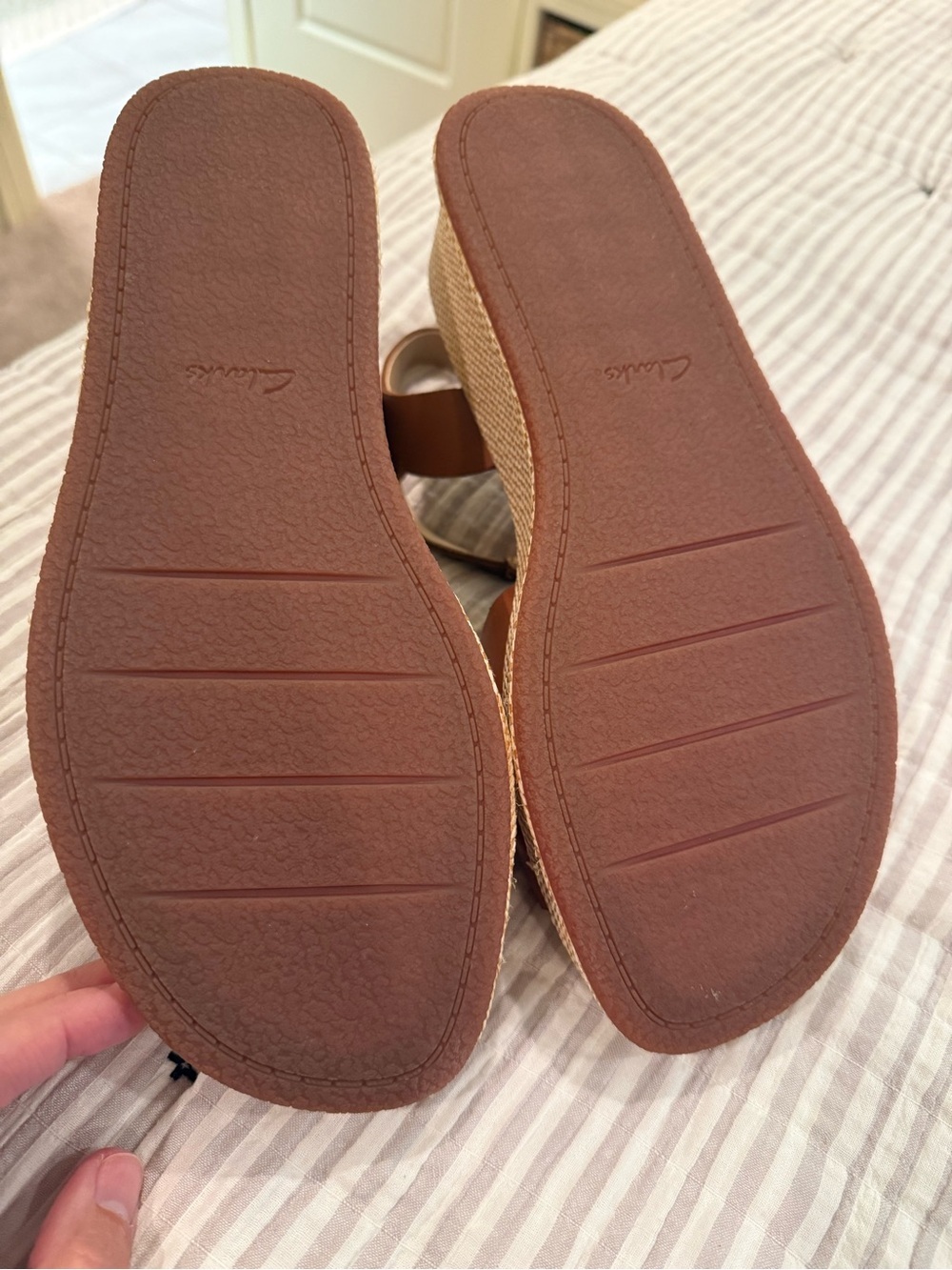 Clark’s Kimmie Twist Brown Woven Platform Sandal NWOT - Picture 4 of 4